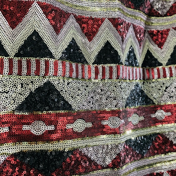 NWT Sequinned holiday skirt - Picture 2 of 4